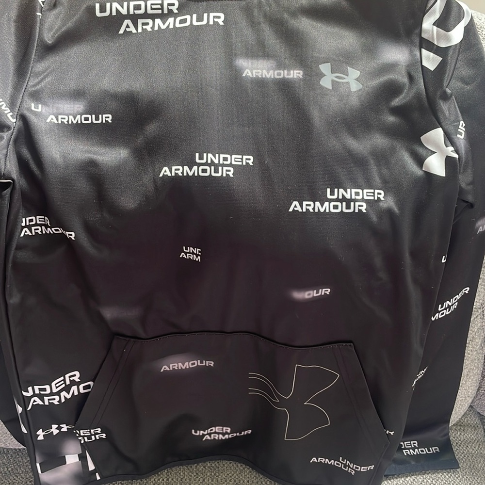 NWT YOUTH HOODIE